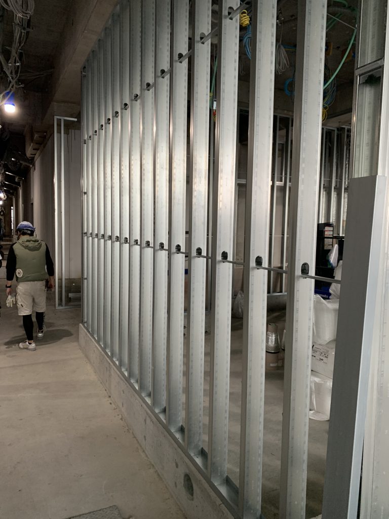 軽鉄工事とは? | 株式会社エービルド